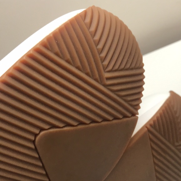 Michael Kors Georgie Leopard Sneakers 8.5 - Picture 4 of 7